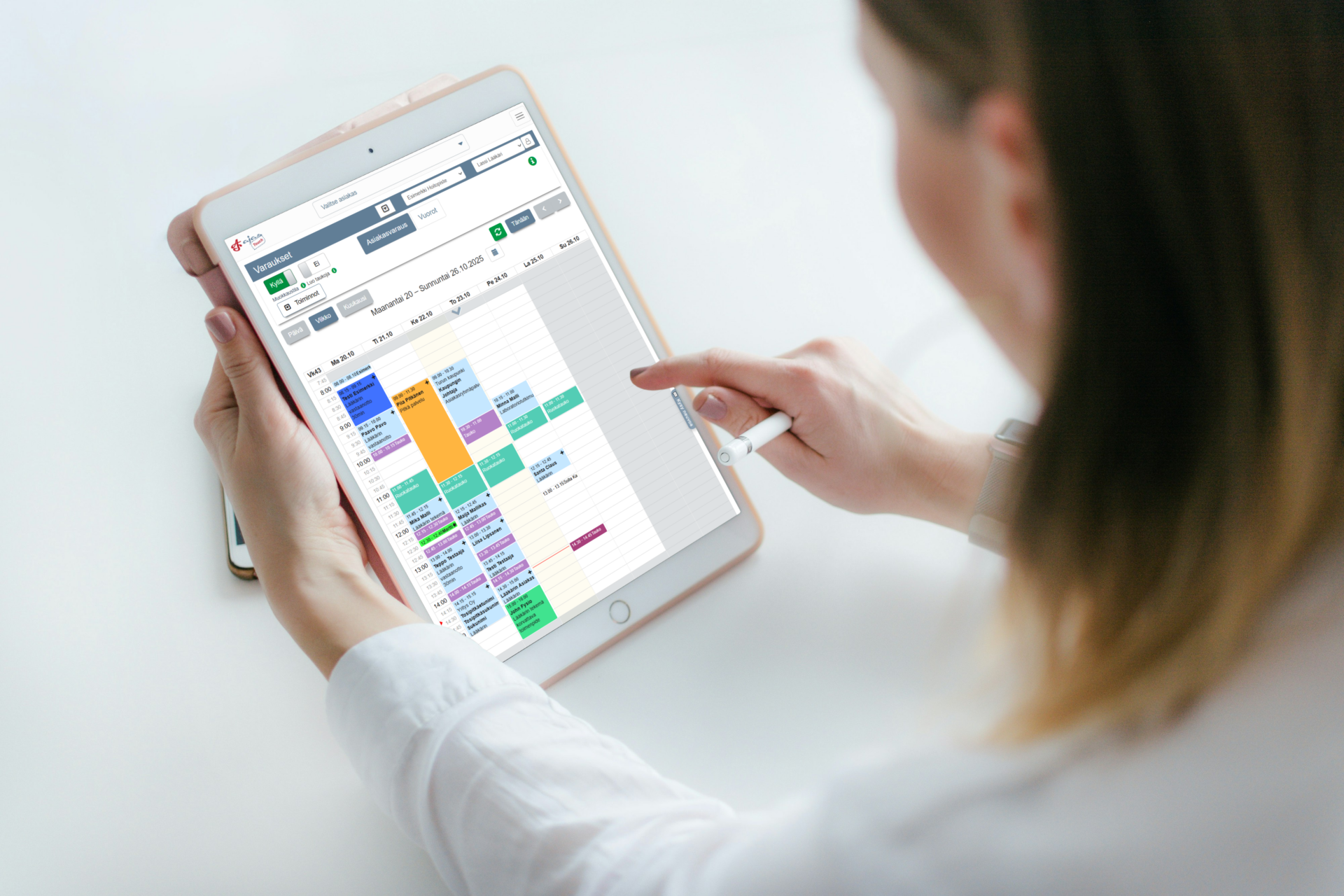 varausnakyma tablet nainen